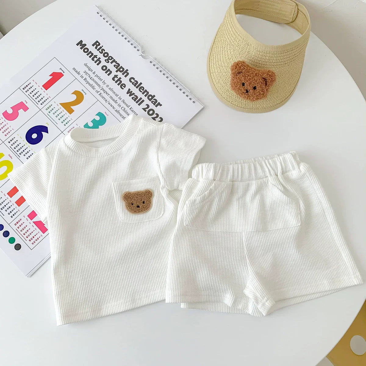 Summer Hot Selling Baby Kids Unisex Short Sleeves Crew Neck Top Shirt with Teddy Pattern and Shorts Clothing Set-4