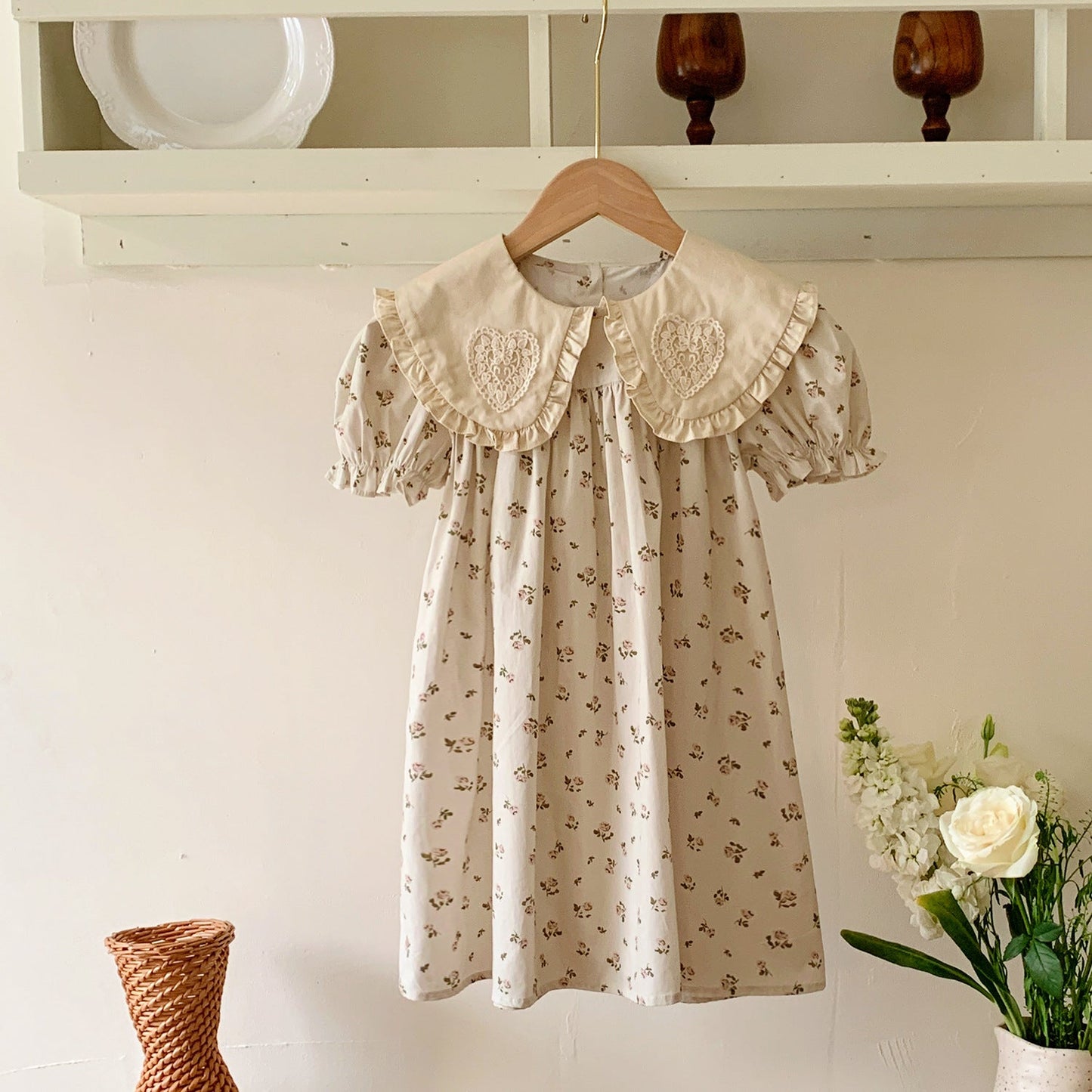 Summer Arrival Floral Pattern Short Sleeves Heart Pattern Collar Dress for Stylish Girls-0