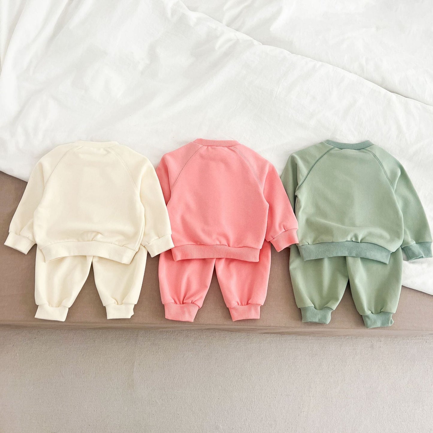 Spring and Autumn Kids Unisex Cute Cartoon Pattern Long Sleeves Top Pullover and Pants clothing Set-1