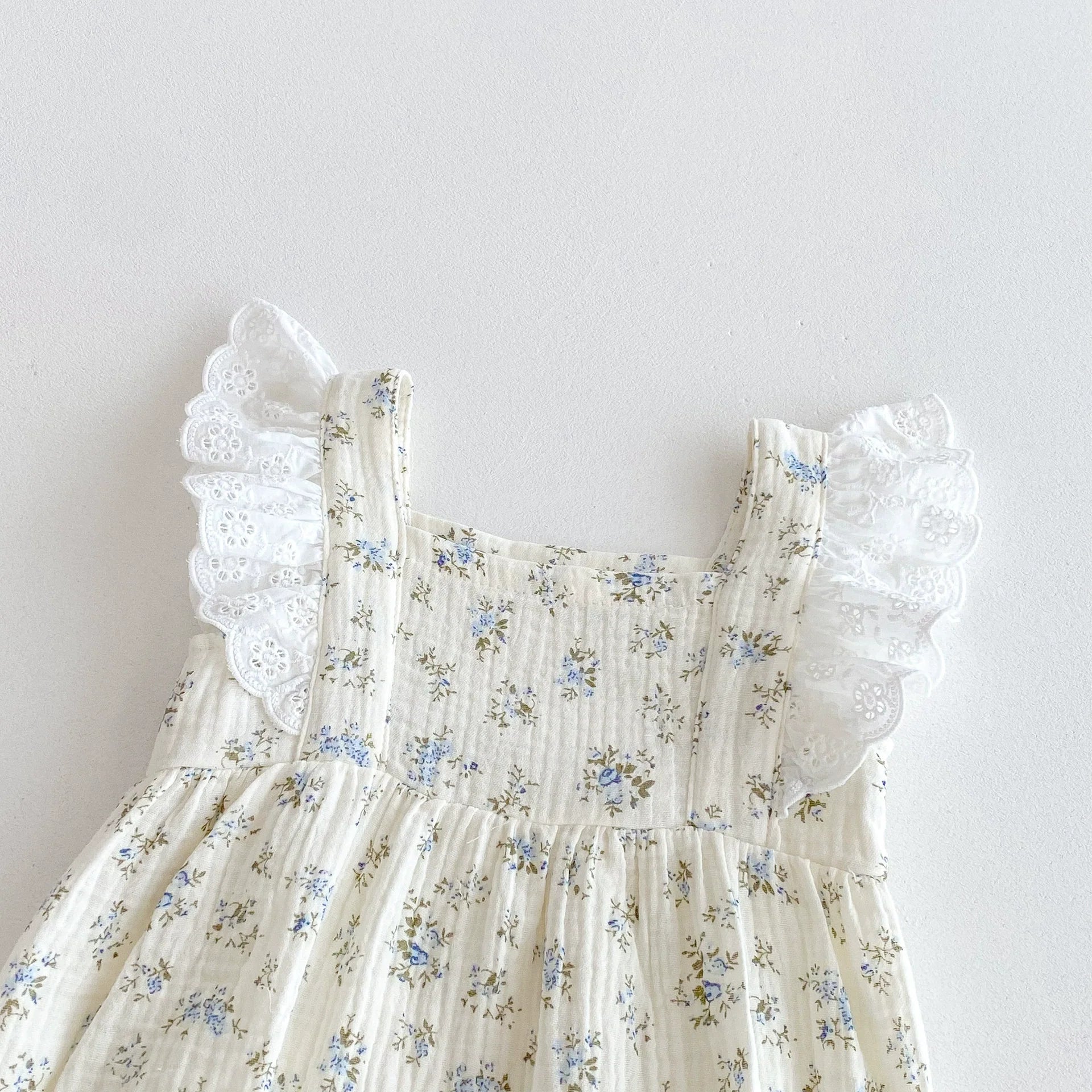 Summer Arrival Baby Girls Floral Pattern Fly Sleeves Onesies-2