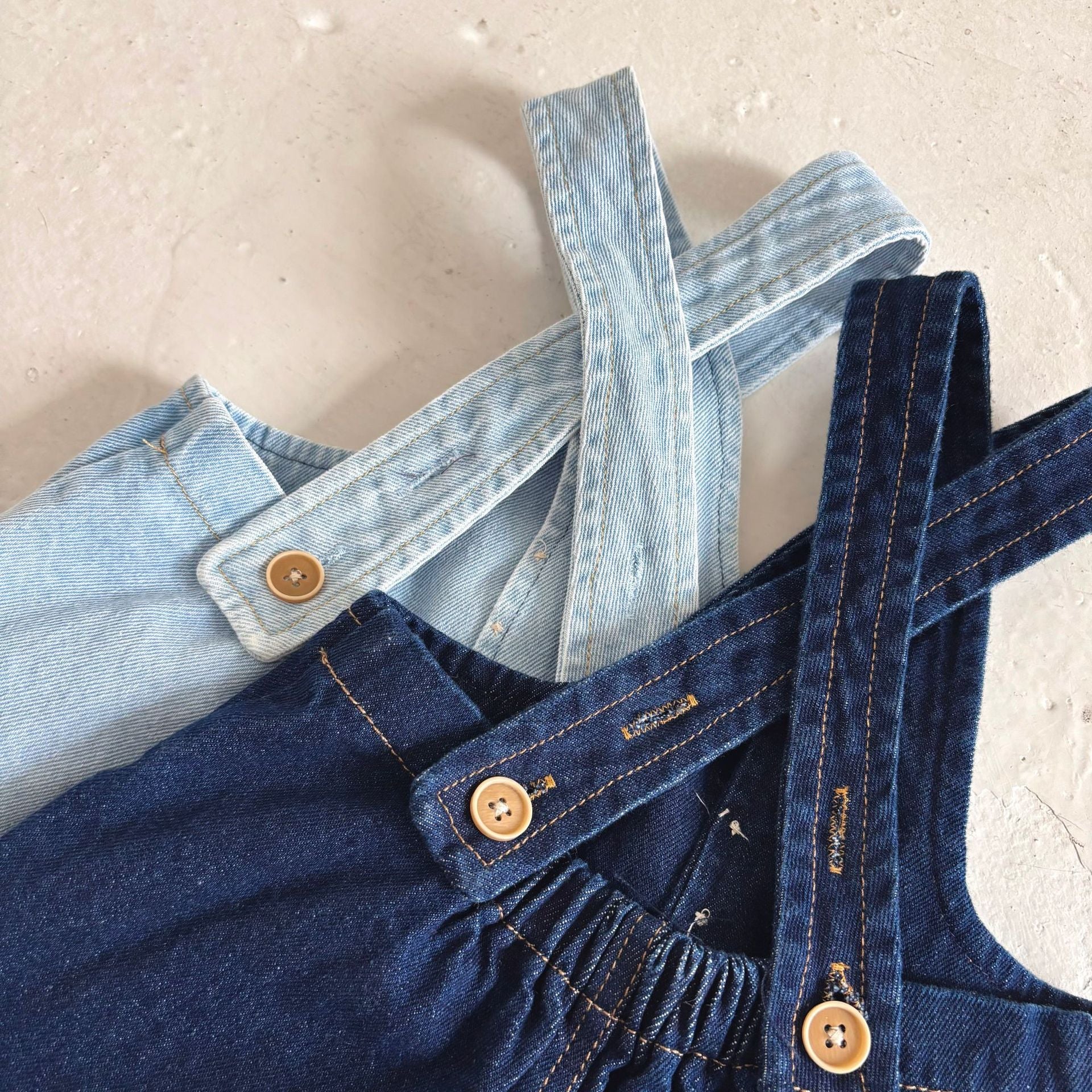 Summer Arrival Baby Kids Unisex Sleeveless Solid Color Denim Strap Overalls and White T-Shirt Clothing Set-4