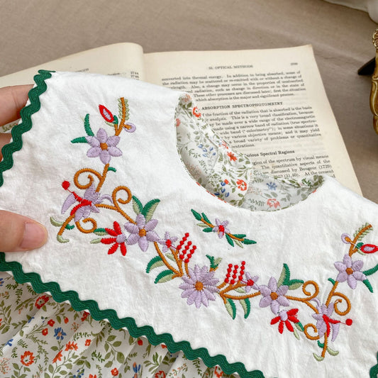 Ditsy Flower Pattern Lapel Beautiful Onesies