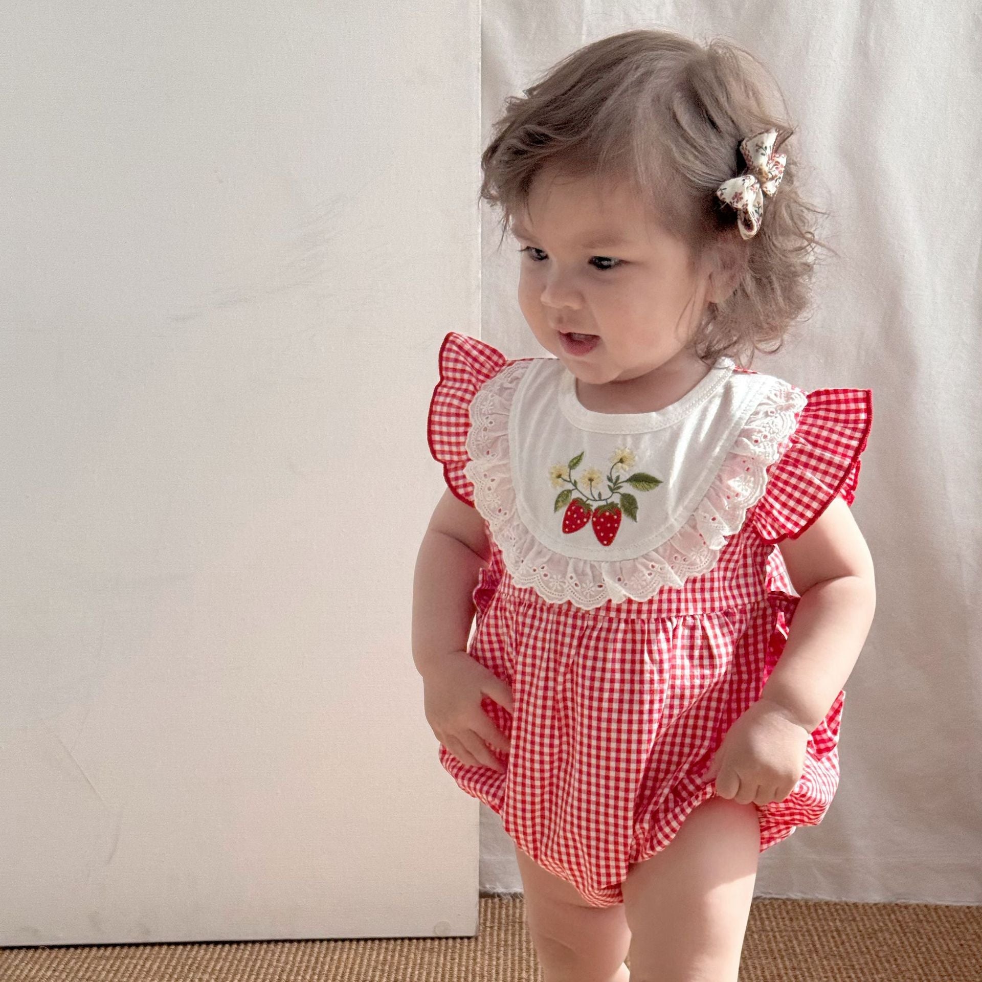 Summer Arrival Baby Cute Plaid Sleeveless Strawberry Embroidered Onesies-2