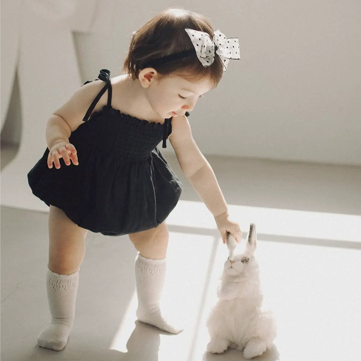 Summer Arrival Baby Girls Cute Solid Color Black Sleeveless Strap Onesies-0