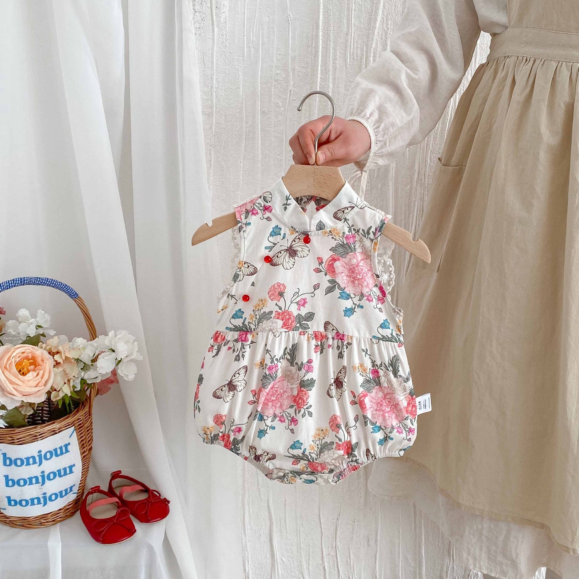 Summer Arrival Baby Girls Cute Floral Sleeveless Stand Collar Onesies-0
